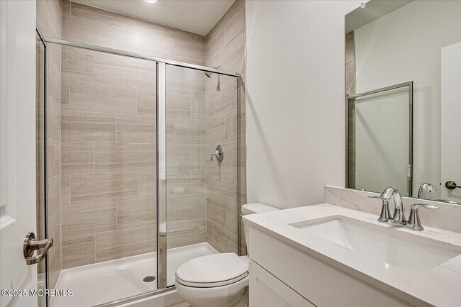 Building Photo - 2206 Pilot St