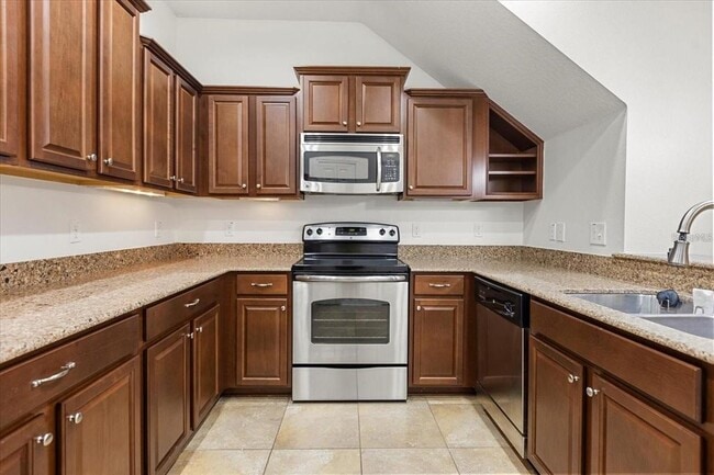 Building Photo - 14235 Desert Haven St