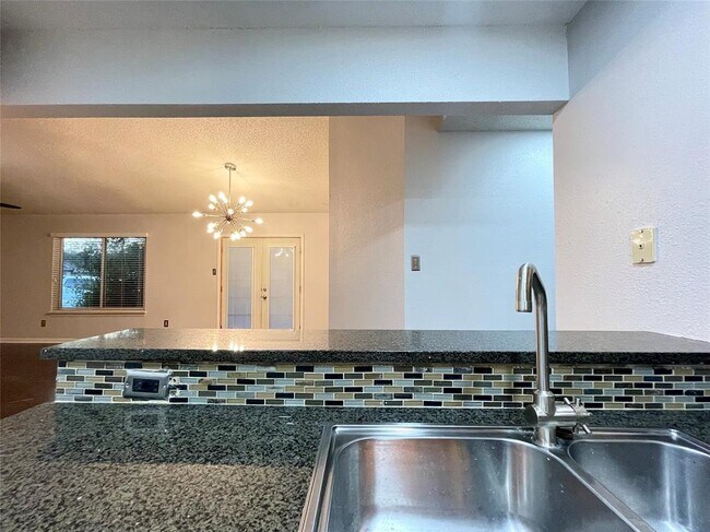 Building Photo - 5912 Avery Island Ave