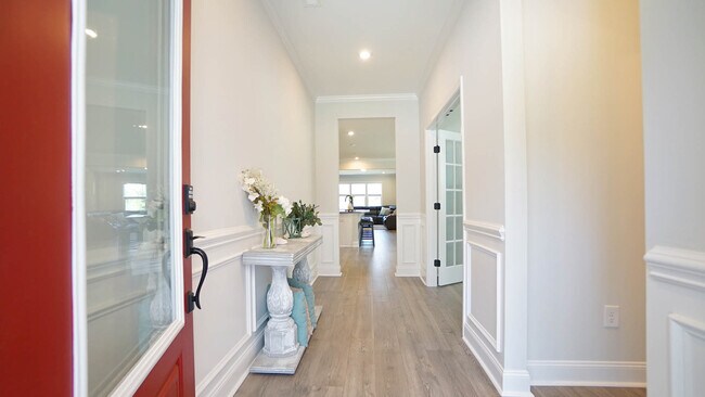 Building Photo - 329 Sparrow Rdg Dr