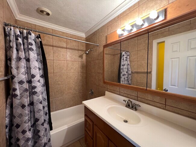 Bathroom - 219 Atlanta Ave