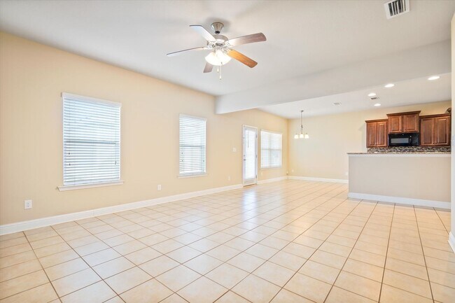 Building Photo - UPCOMING LISTING