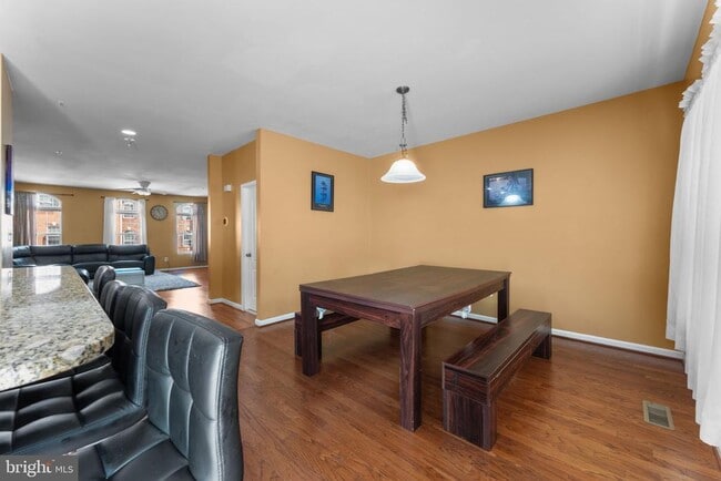 Building Photo - 15305 Kettlebaston Ln