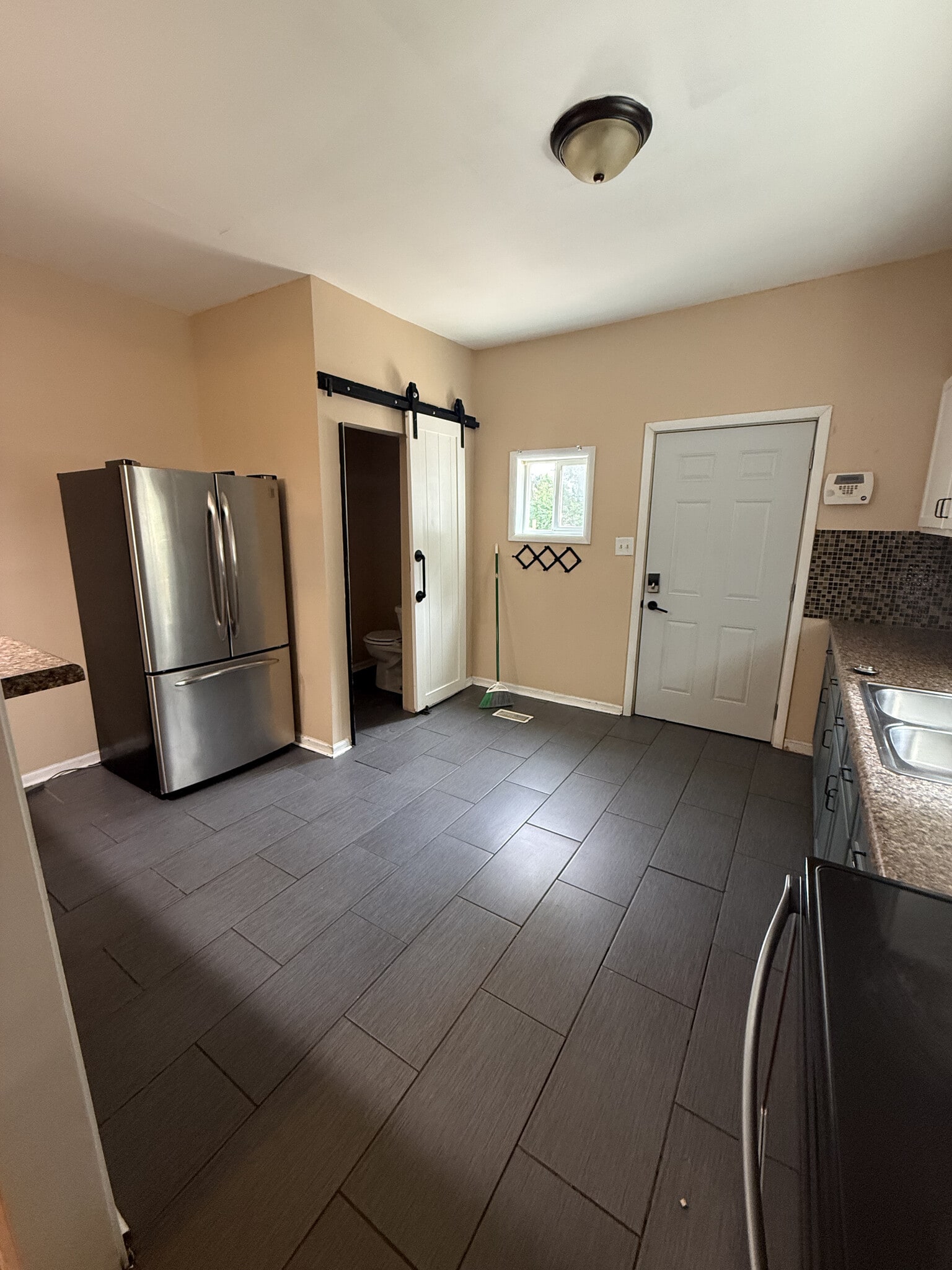 Kitchen - 1805 Southeastern Ave