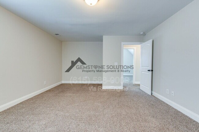 Building Photo - 1634 Earl Ct