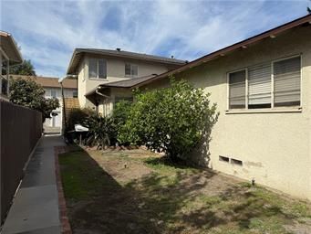 Building Photo - 525 Windsor Rd