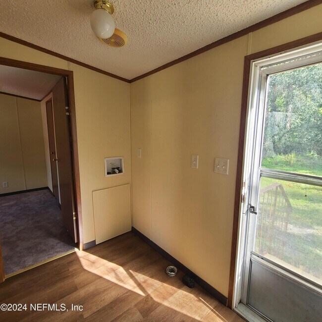 Building Photo - 200 Amberjack St