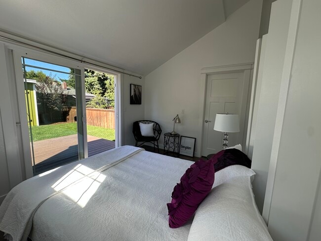 Building Photo - 4501 15th Ave SE