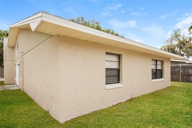 Building Photo - 3235 Timberline Rd