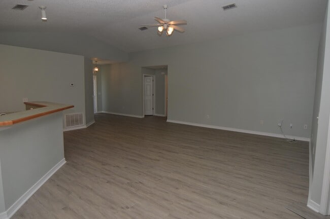Building Photo - 6340 Heronwalk Dr