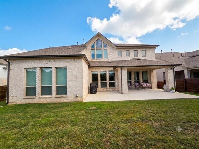 Building Photo - 17005 Sanglier Dr