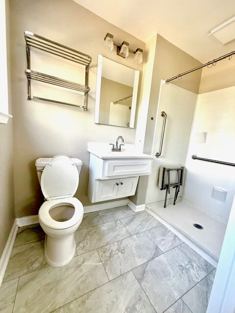 Building Photo - 122 Old Chapin Rd