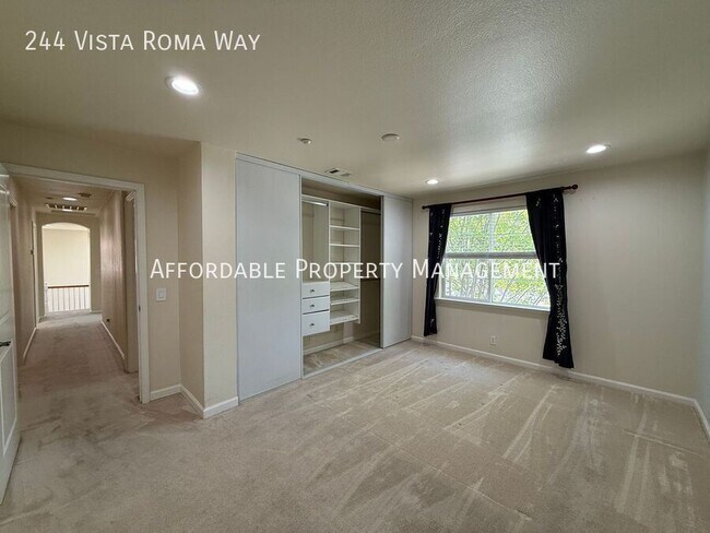Building Photo - 244 Vista Roma Way
