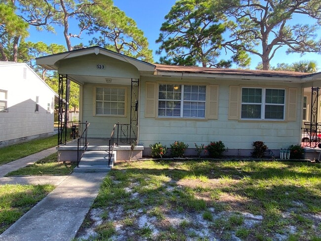 Primary Photo - Humble Two Bedroom Duplex Unit