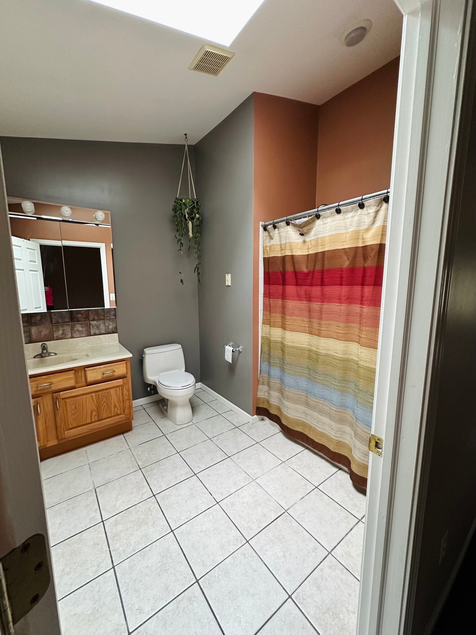 Master bath - 9185 Cardwell St
