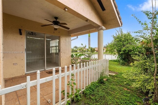 Building Photo - 15793 SW 43rd St