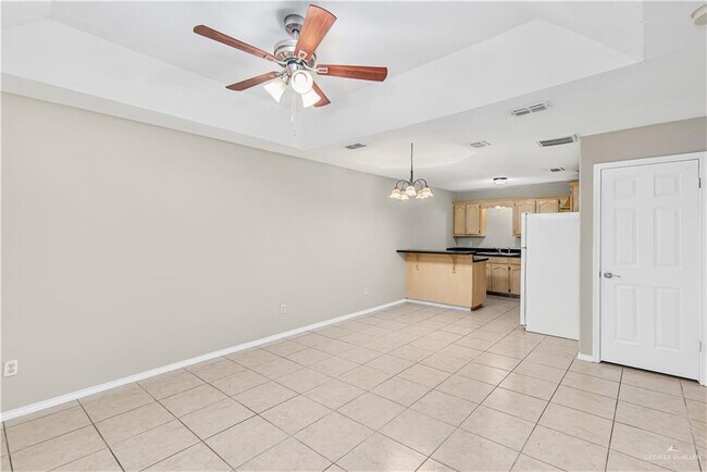 Building Photo - 15 Kimberly Ln