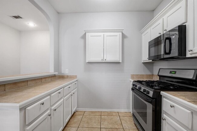 Building Photo - 2906 Pearl St