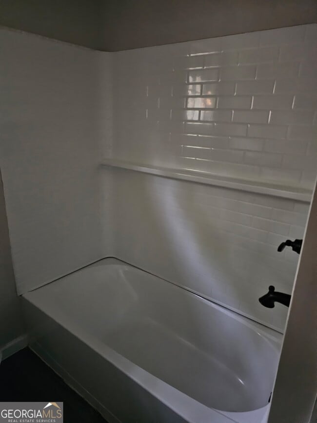 Building Photo - 1522 Central Ave