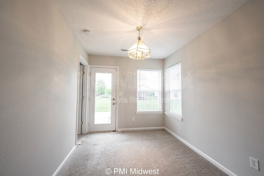 Building Photo - 19496 Prairie Crossing Dr