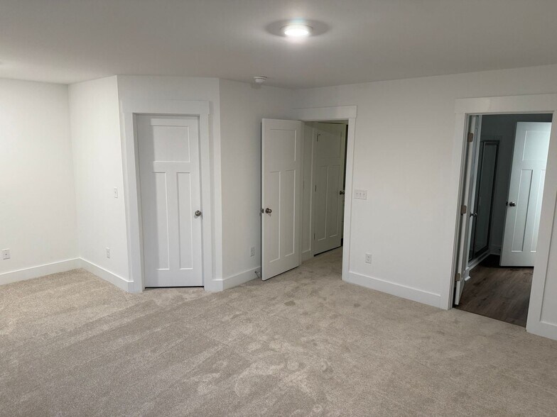 Building Photo - 514 W Norvell Ct