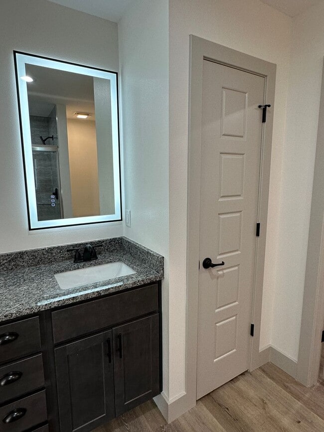 Building Photo - NEW CONSTRUCTION 5 Bed 3 Bath w/ Walk Out ...