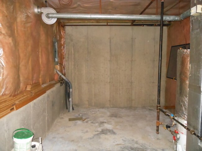 Building Photo - 14 Shoal Creek Rd