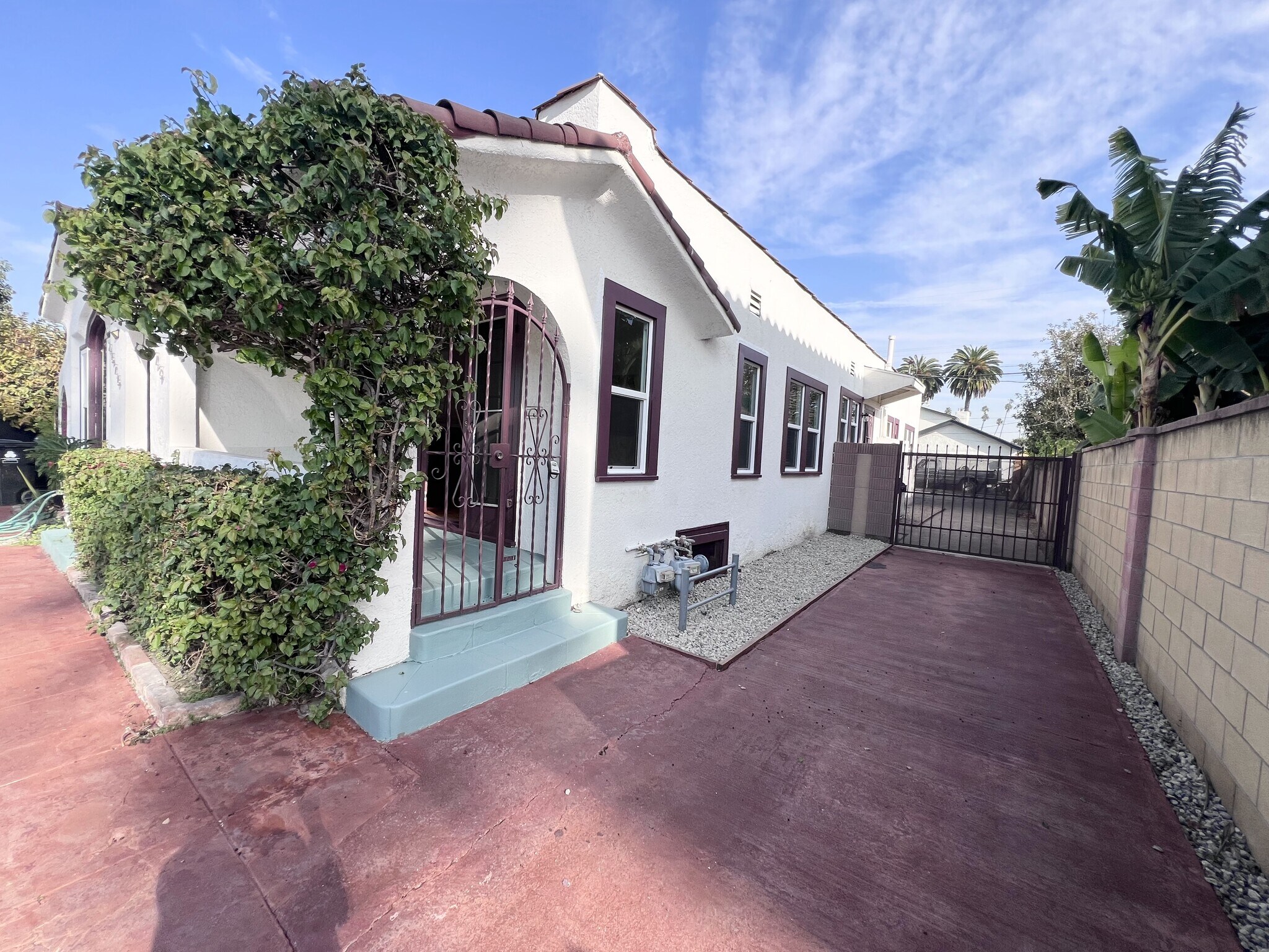 Building Photo - 4628 6th Ave