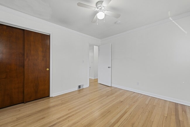 Building Photo - 22055 Elmwood Ave