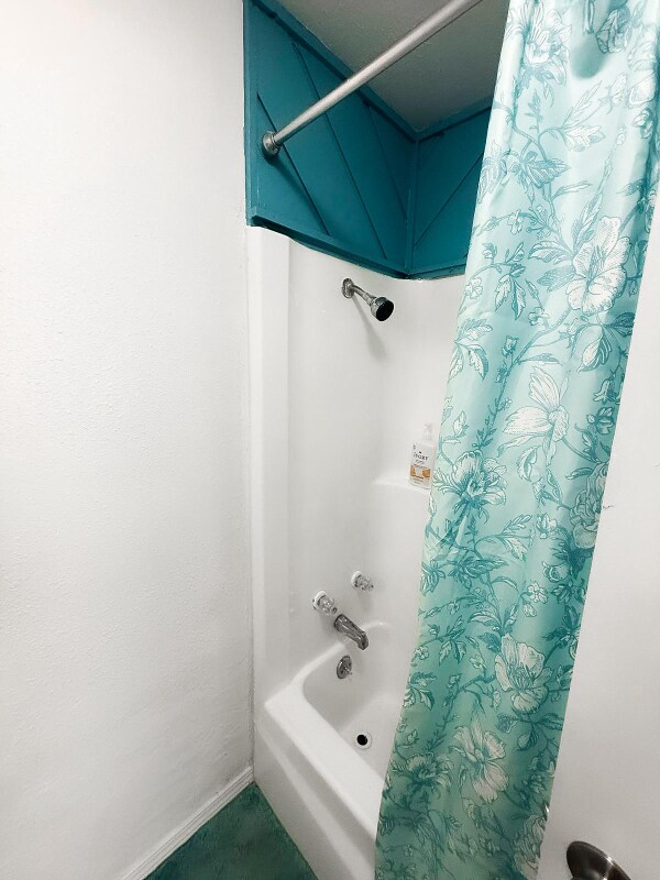 Building Photo - 107 E Venus Ln