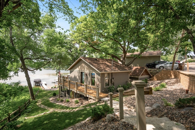 Building Photo - 16654 Inguadona Beach Cir SW