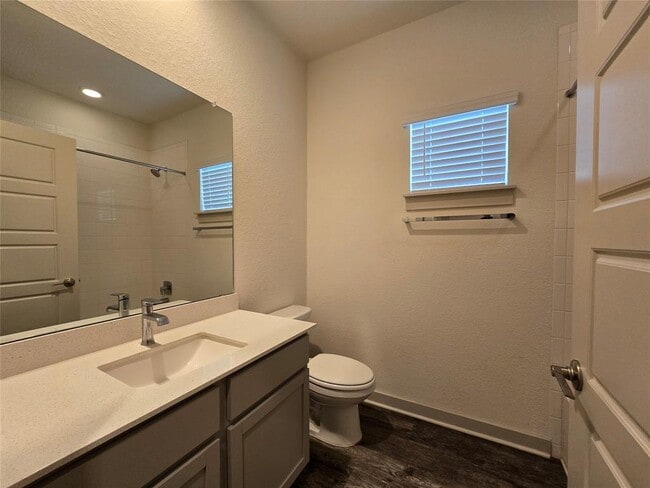 Building Photo - 10305 Fulton Ave