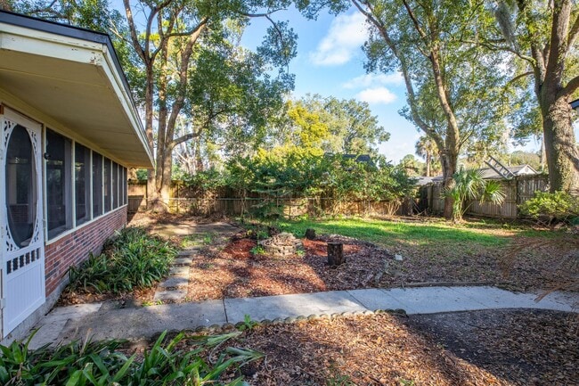 Building Photo - Glynlea Park