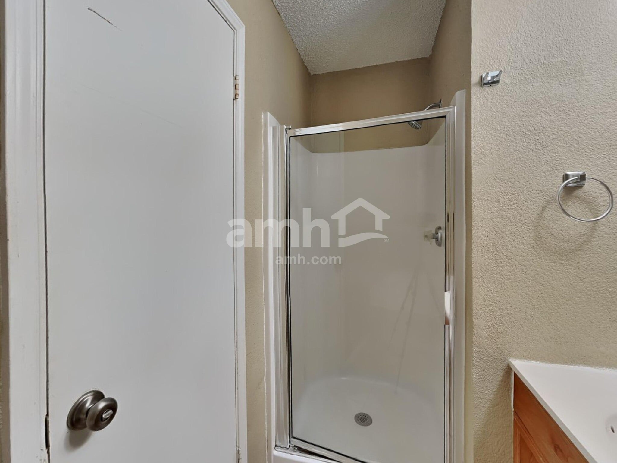 Building Photo - 702 Castlewick Ct