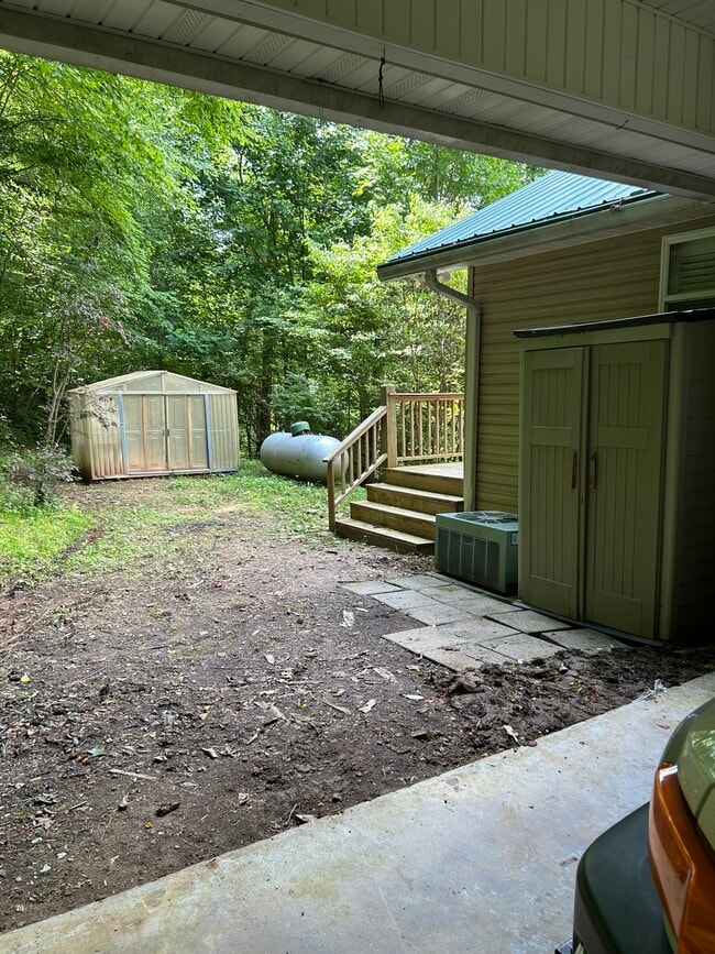 Building Photo - 466 Old Camptown Dr