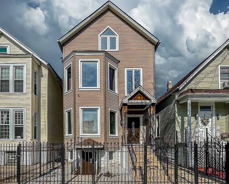 Building Photo - 3415 W McLean Ave
