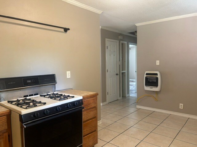 Building Photo - 711 Hillview St