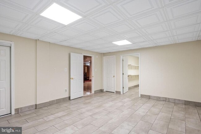 Building Photo - 2393 Watters Glen Ct