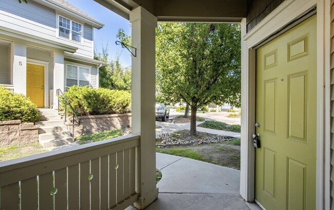 Building Photo - 3331 Apple Blossom Ln