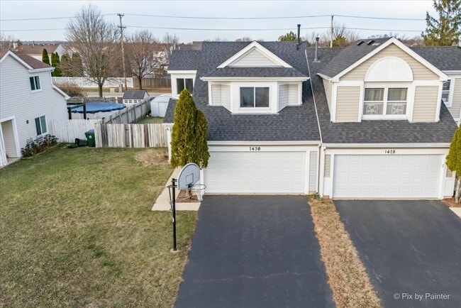 Building Photo - 1430 N Pembroke Dr