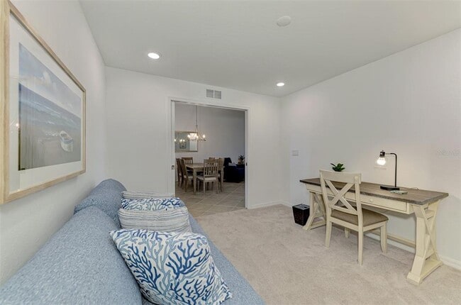 Building Photo - 12470 Wellen Golf St