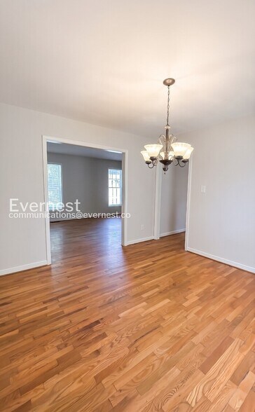 Building Photo - 5633 Obisque Dr