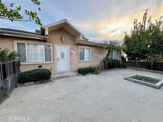 Building Photo - 12714 Vanowen St