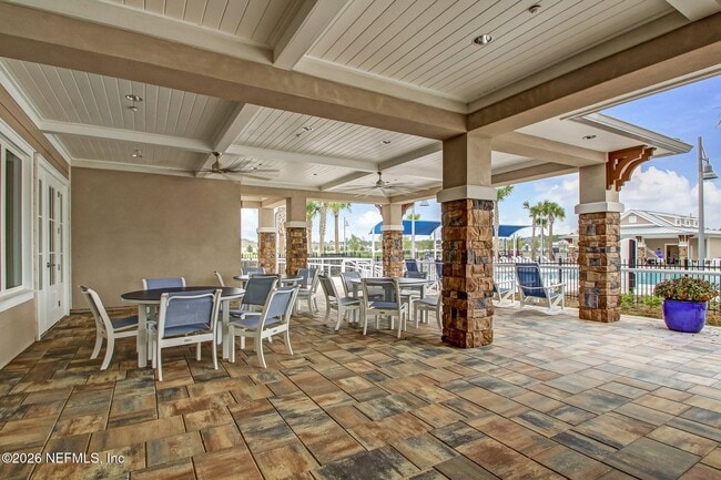 Building Photo - 124 Pine Bluff Dr