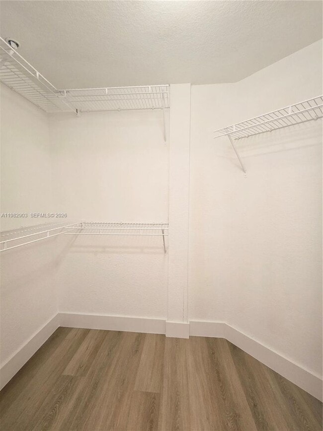 Building Photo - 2564 Centergate Dr