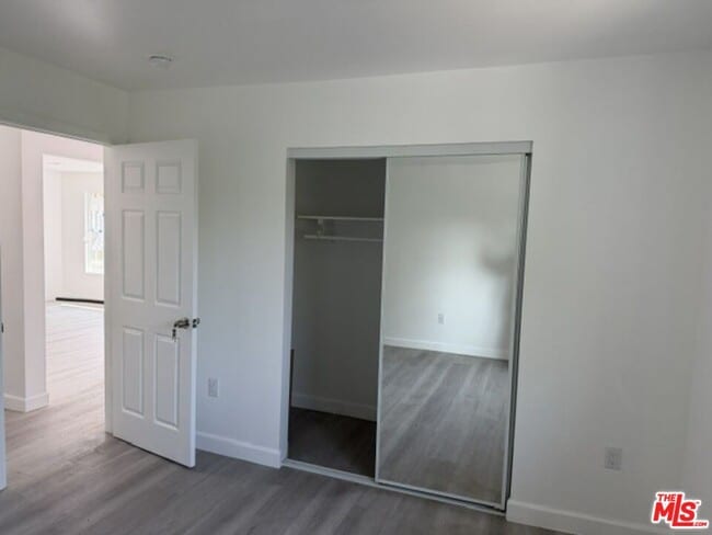 Building Photo - 1499 W 35th Pl