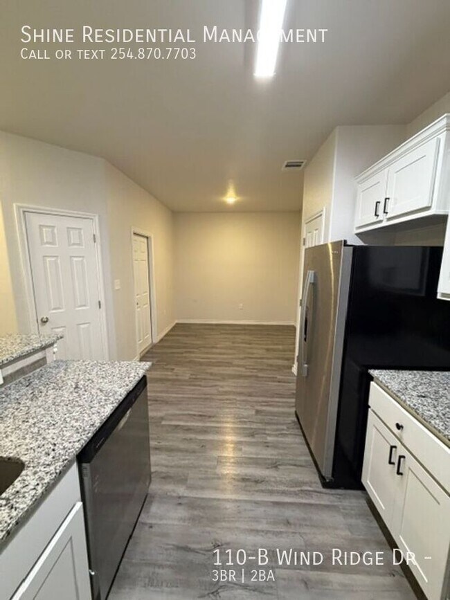 Building Photo - 110 Wind Ridge Dr