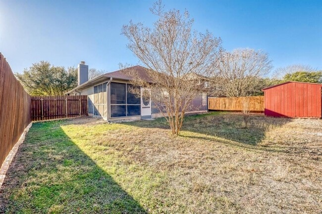 Building Photo - 411 Masonwood Dr