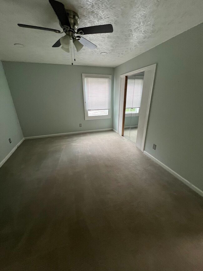 Building Photo - 2348 Carrollton Villa Rica Hwy