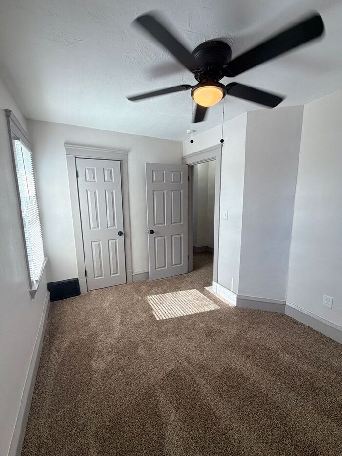 Building Photo - 1927 Merl Ave